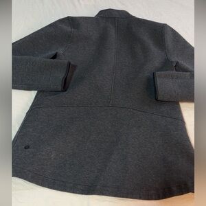 Women’s Lululemon Grey Insculpt Jacket